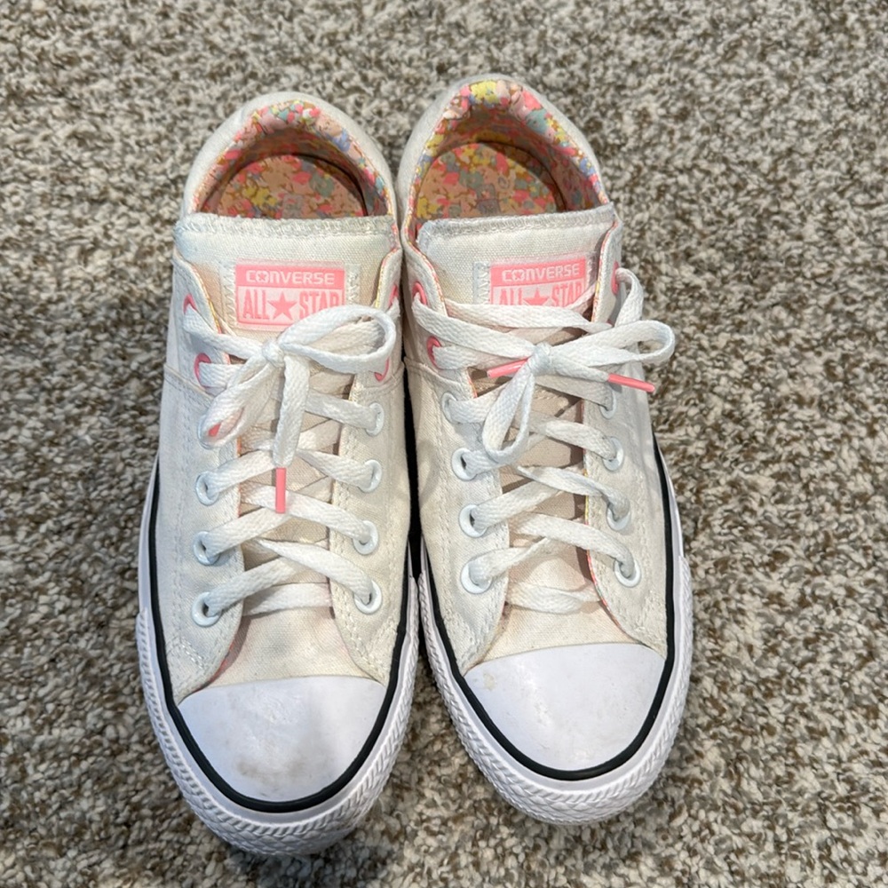 Cream converse sneakers